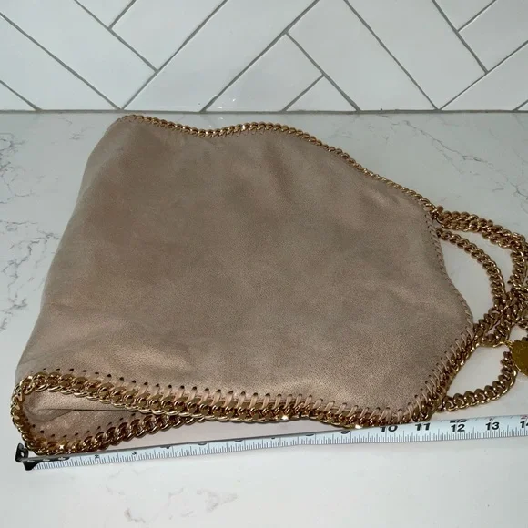 Stella McCartney Falabella Cream Shoulder Bag with Gold Chain - Picture 13 of 16